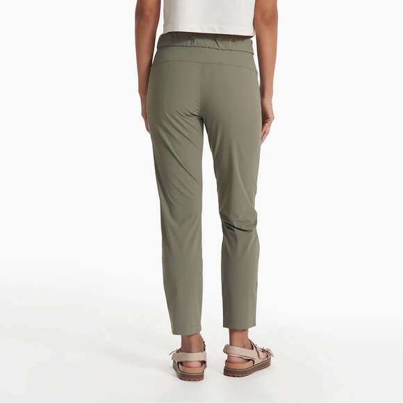 Vuori Miles Ankle Pants in Pistachio - Size S - EUC - Picture 10 of 12